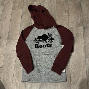 Roots kanga Hoodie size large kids